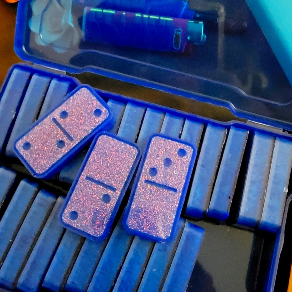 Custom dominos